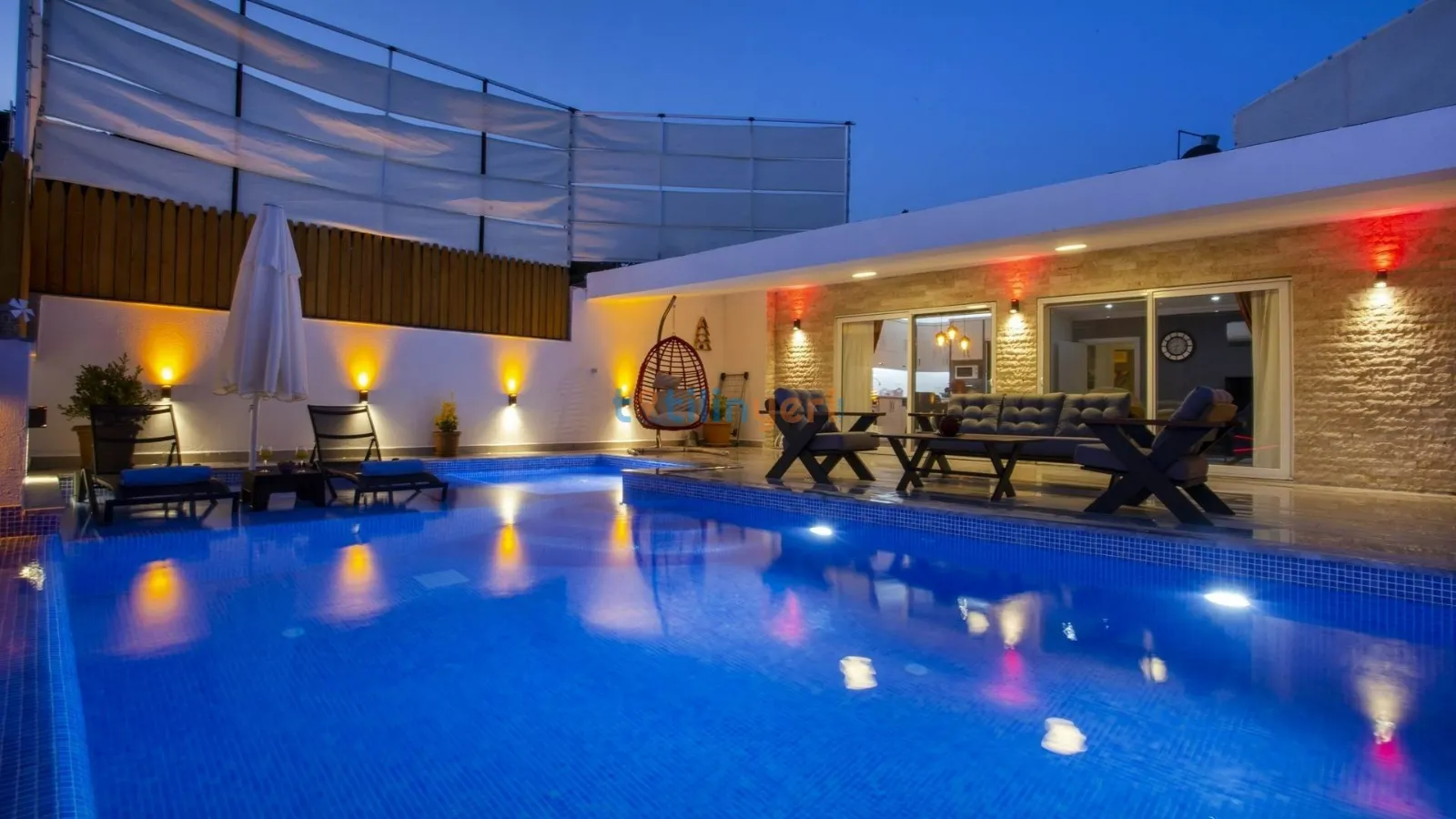 Villa Anber One — kapak fotoğrafı