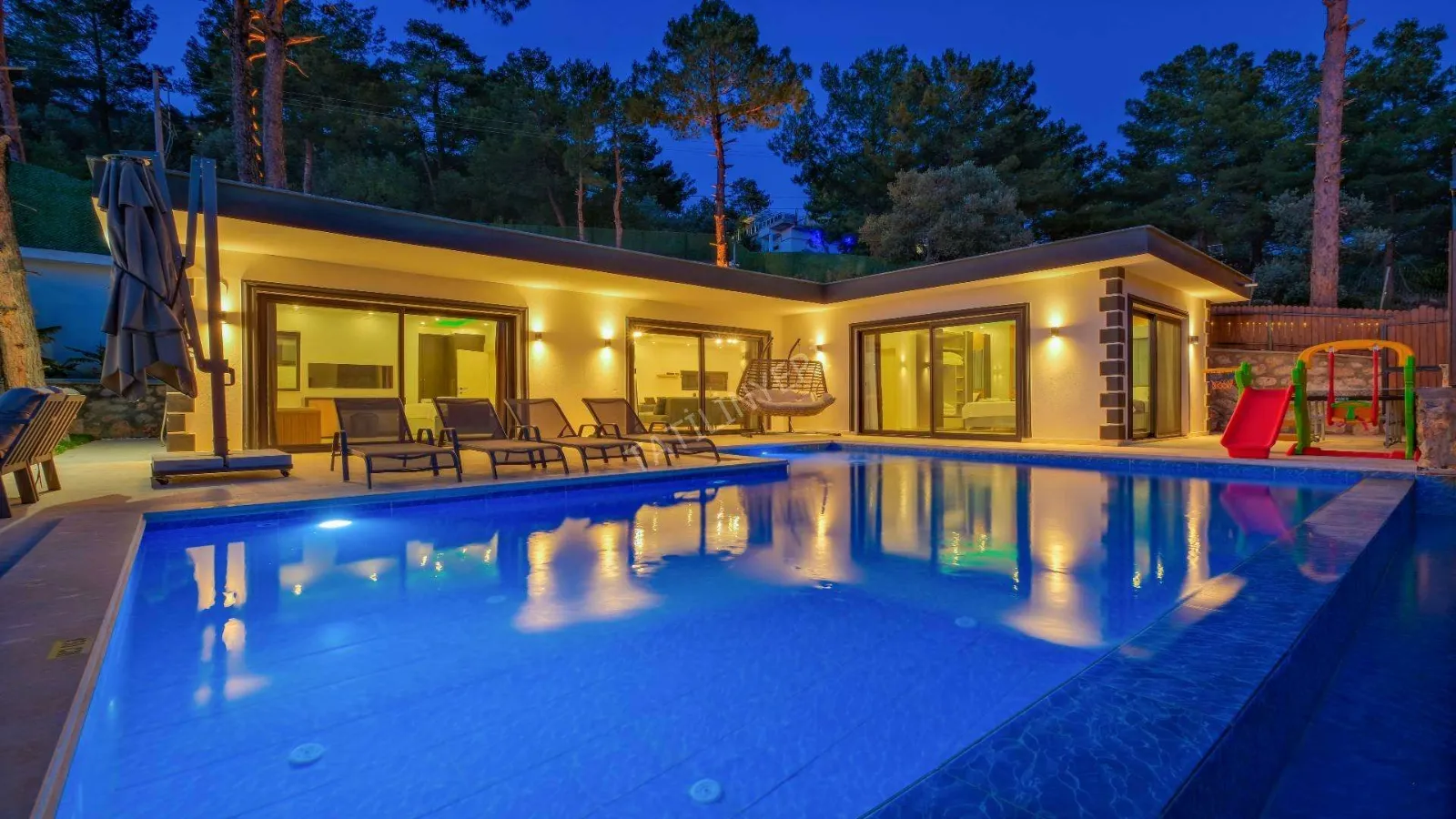 Villa Arya Duo 1 — kapak fotoğrafı