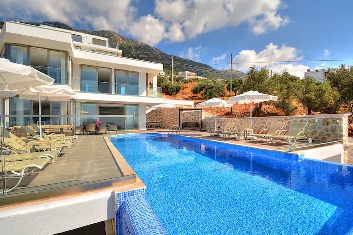 Villa Aska — kapak fotoğrafı