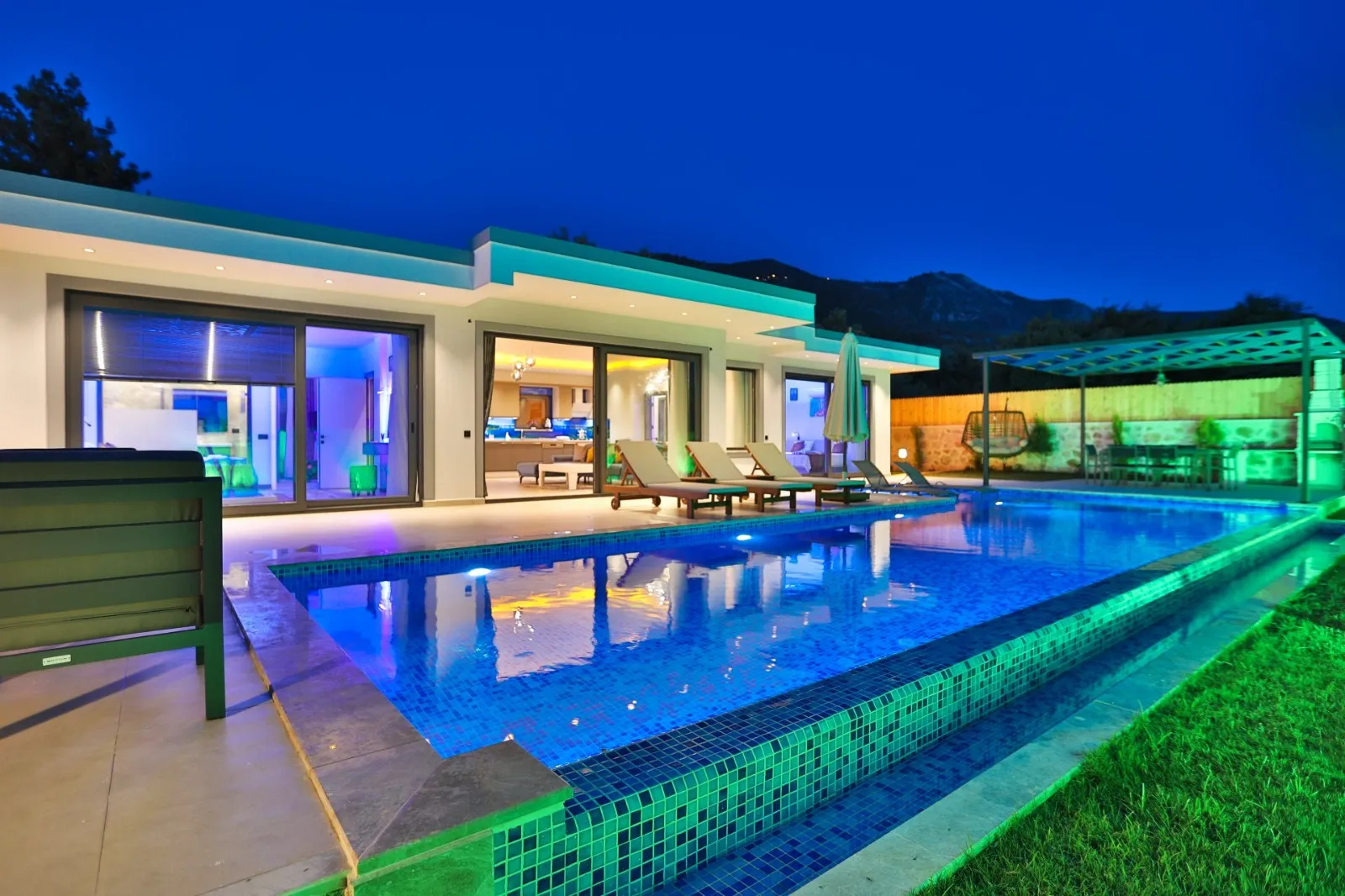 Villa Blu Zeytin — kapak fotoğrafı