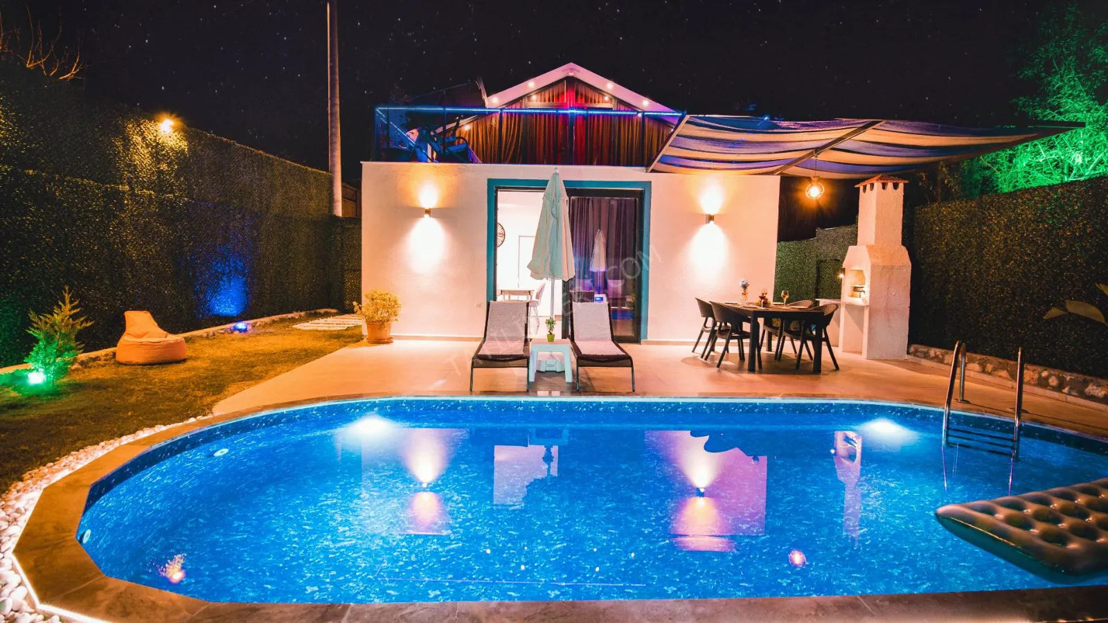 Villa Broth — kapak fotoğrafı