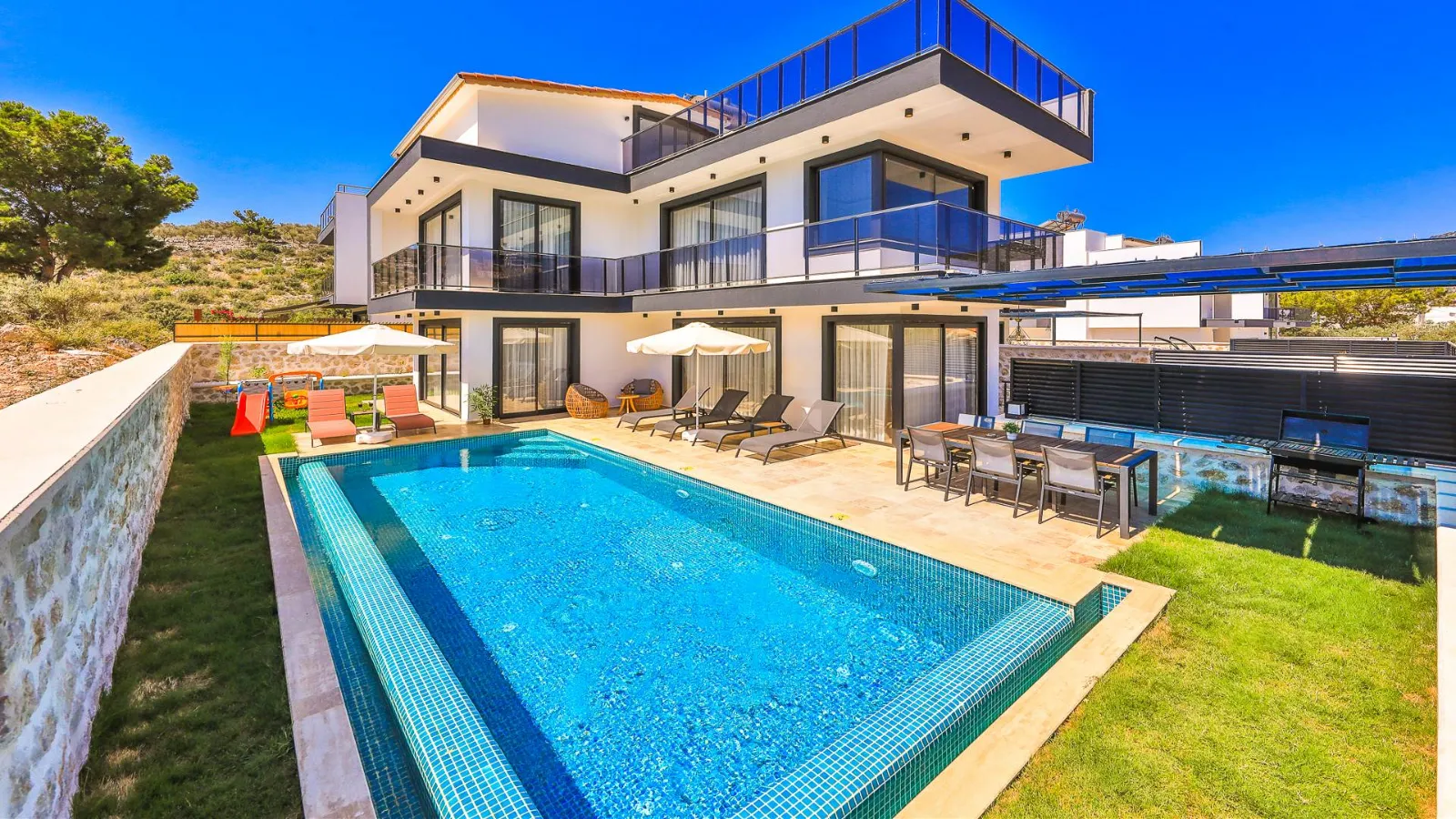 Villa Çakaltaş — kapak fotoğrafı