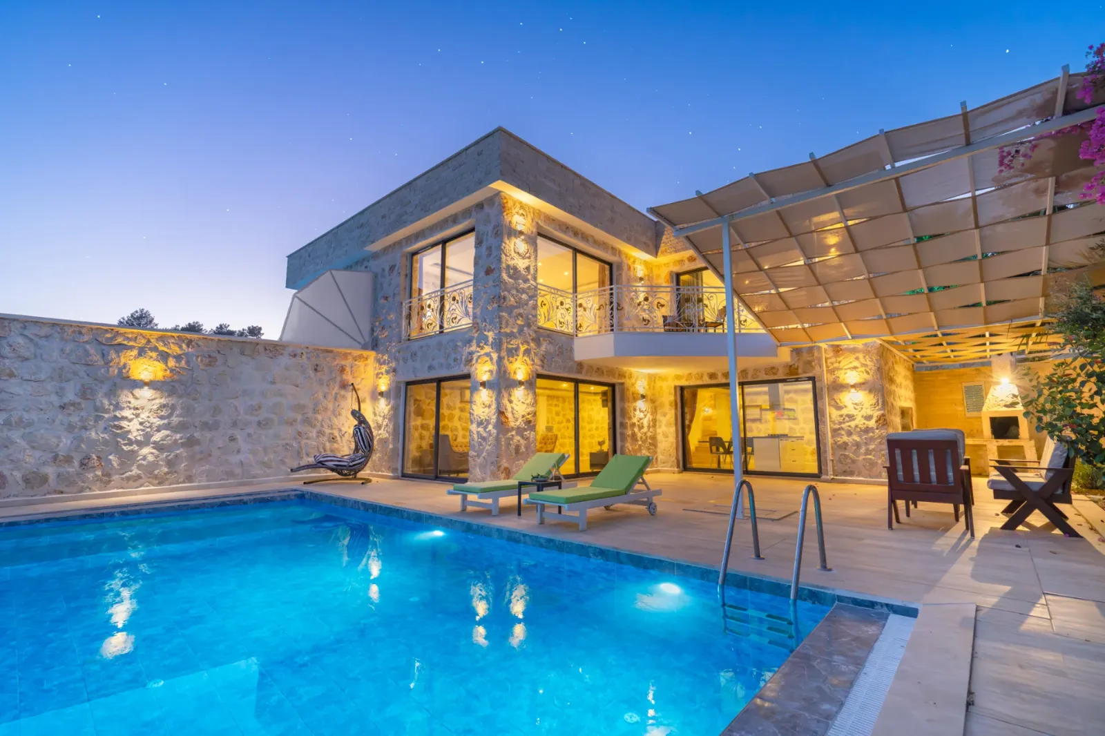 Villa Chiron 2 — kapak fotoğrafı