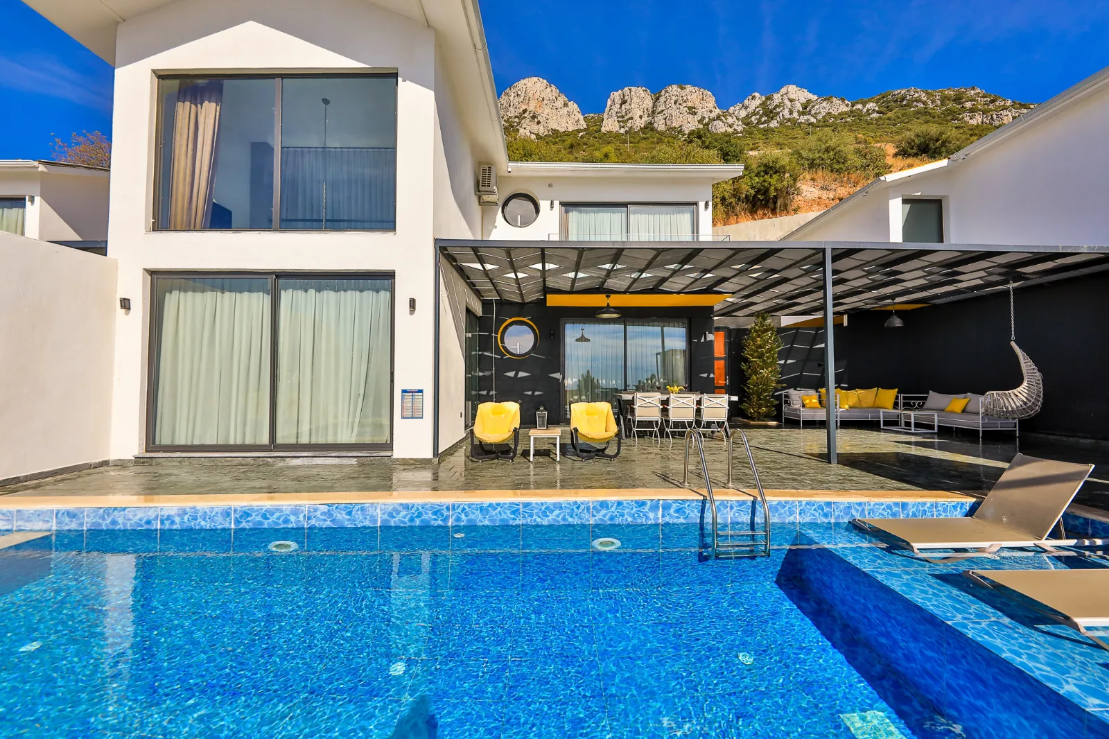 Villa Collection Sea 6 — kapak fotoğrafı