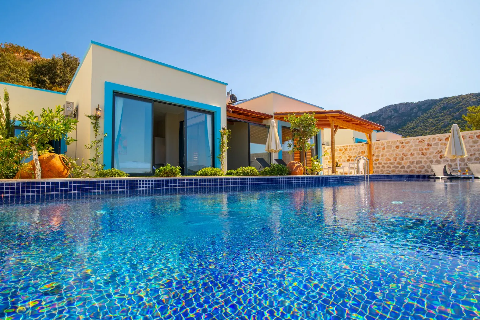Villa Diamond Mulberry — kapak fotoğrafı