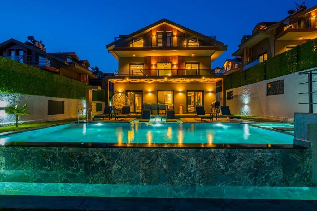 Villa Elff — kapak fotoğrafı