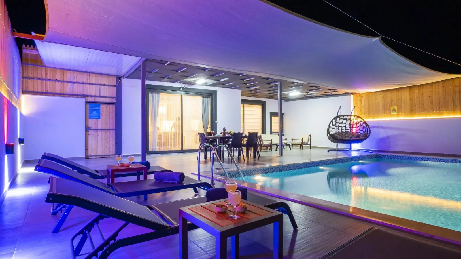Villa Elif Sare — kapak fotoğrafı