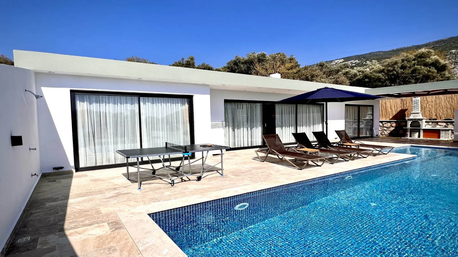 Villa Gondalf 3 — kapak fotoğrafı