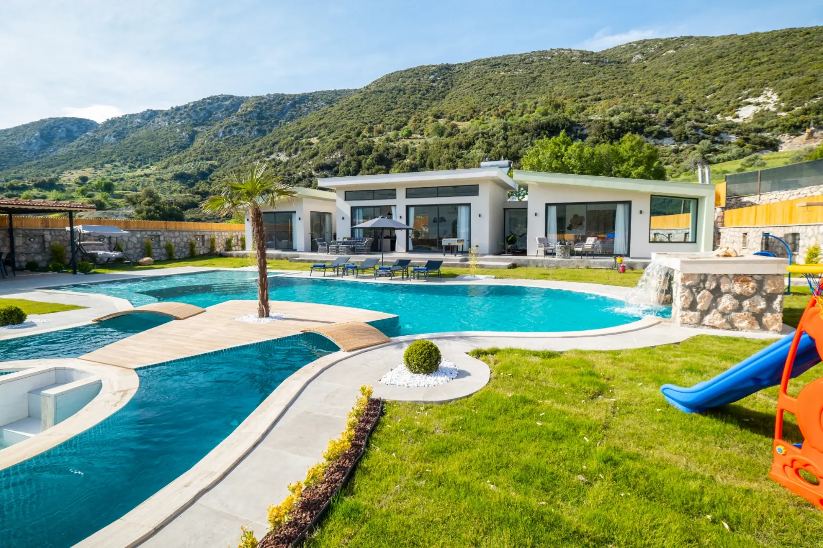 Villa Gren House — kapak fotoğrafı