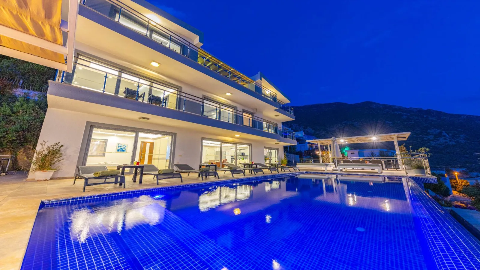 Villa Kaputaş Uno — kapak fotoğrafı