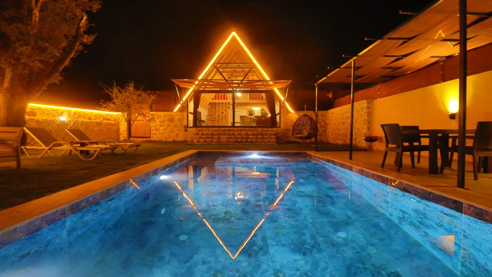 Villa Meşkevi — kapak fotoğrafı