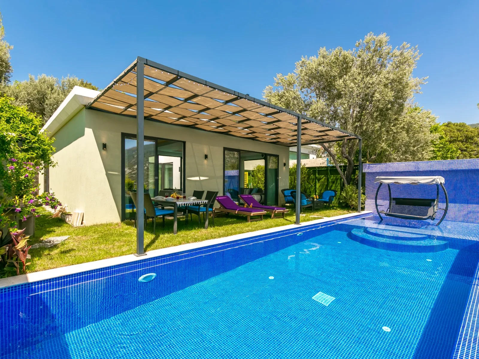 Villa Nardo — kapak fotoğrafı