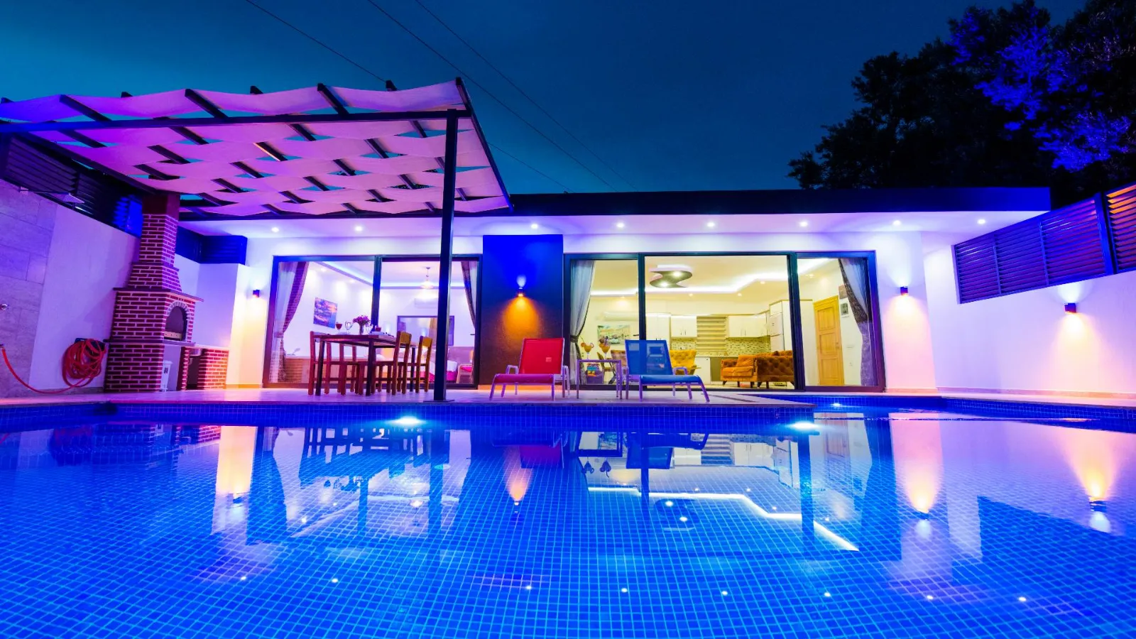 Villa Odak — kapak fotoğrafı
