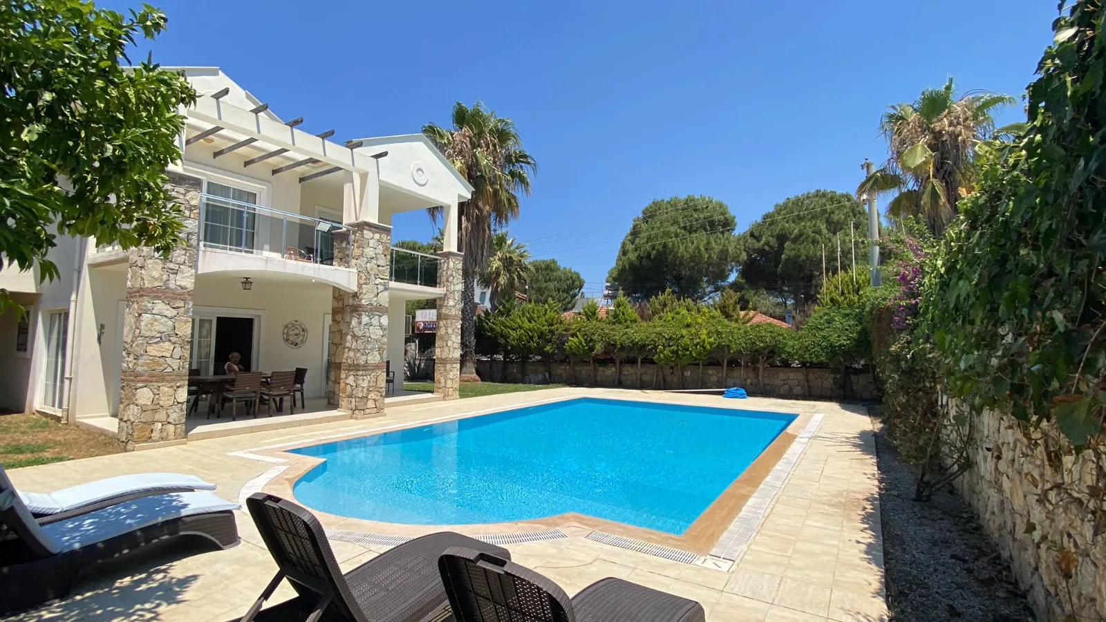 Villa Ozon Hisar — kapak fotoğrafı