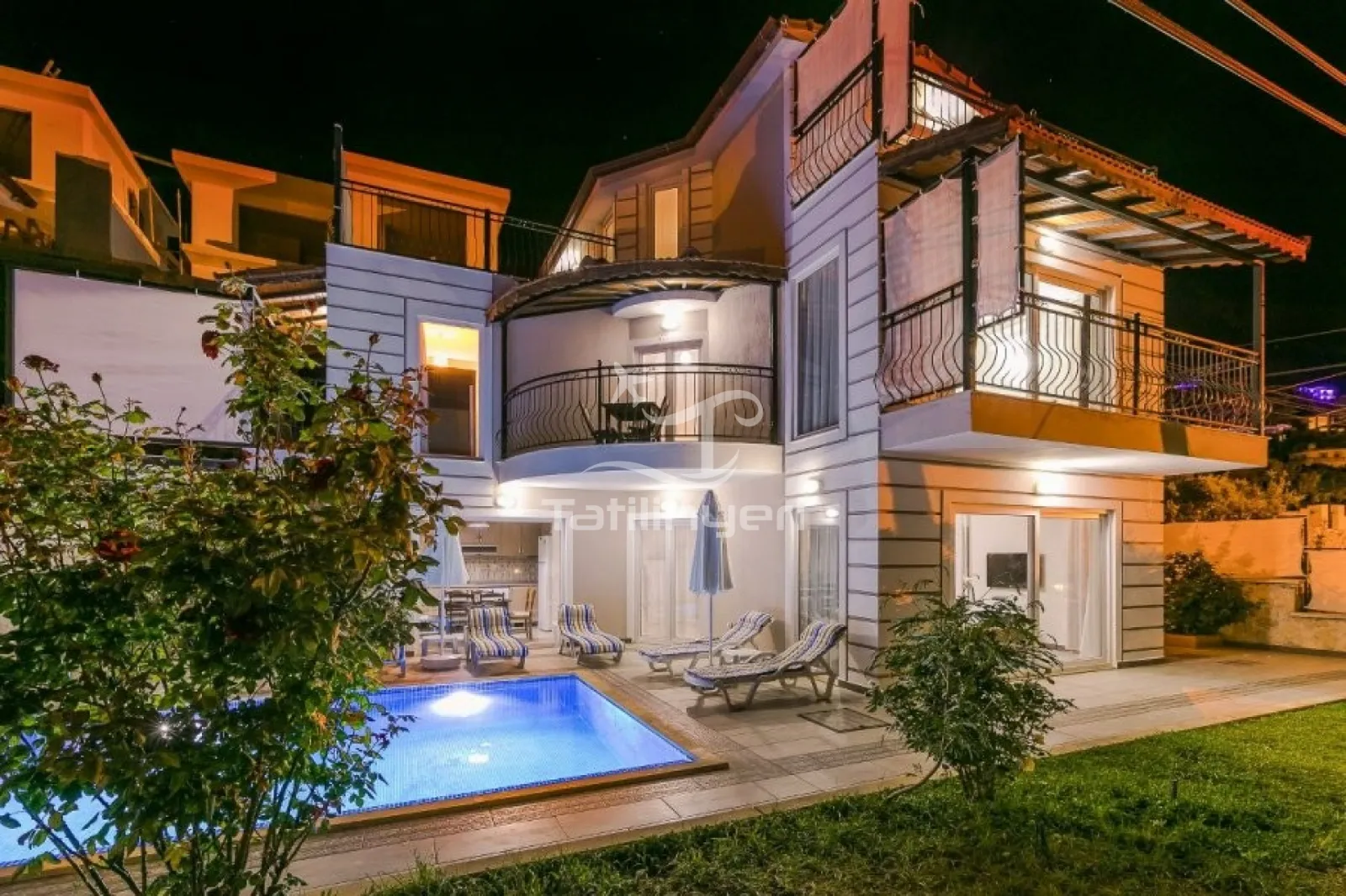 Villa Rüya 3 — kapak fotoğrafı