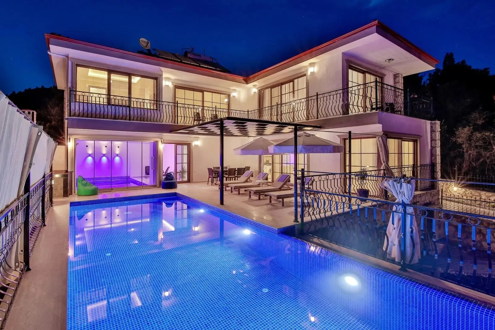 Villa Senir Pınar — kapak fotoğrafı