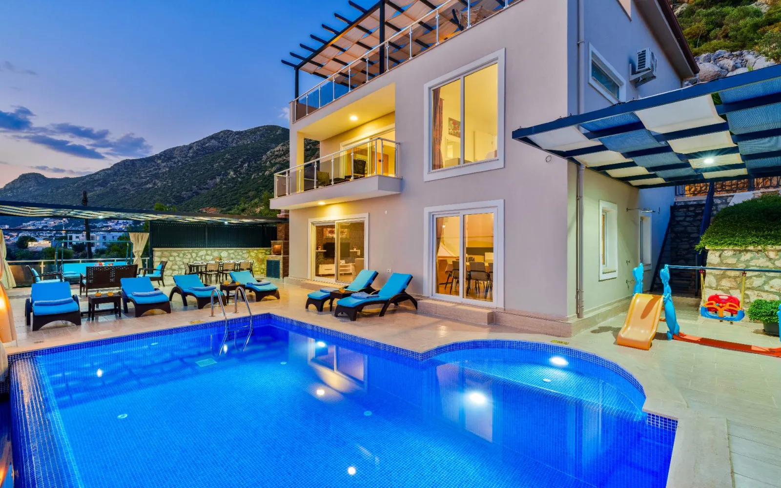 Villa Şule — kapak fotoğrafı