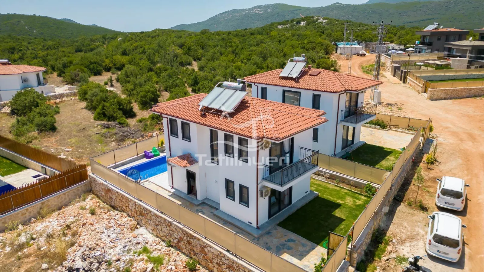 Villa Yasa — kapak fotoğrafı
