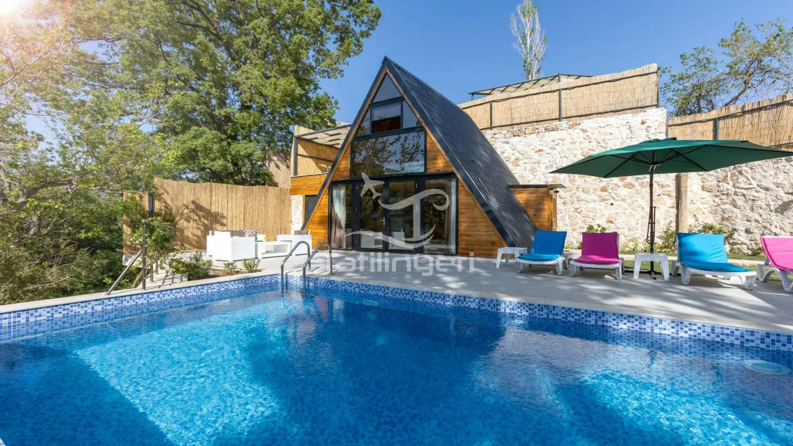 Villa Zelfi 3 — kapak fotoğrafı