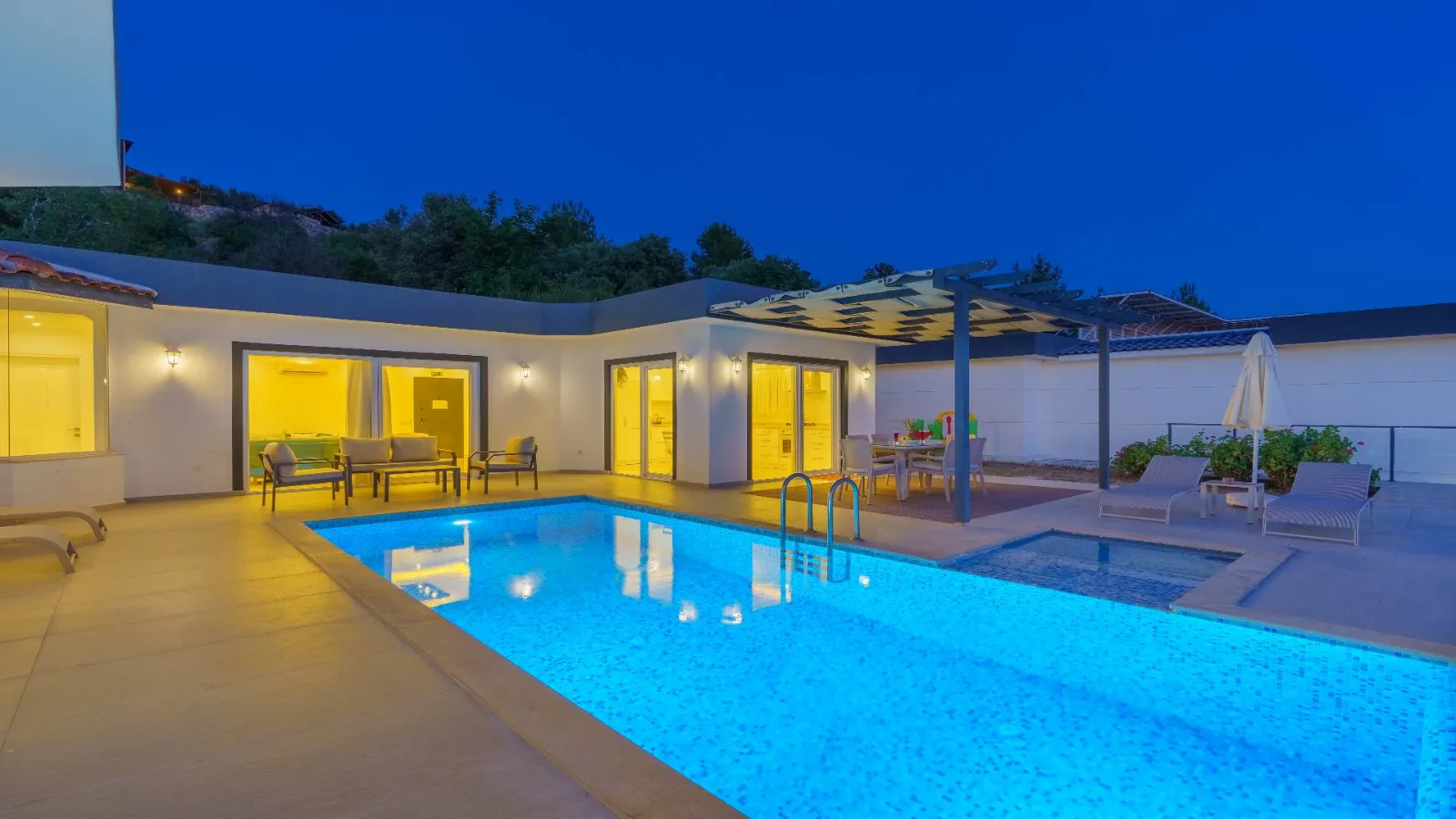 Villa Faruk — kapak fotoğrafı
